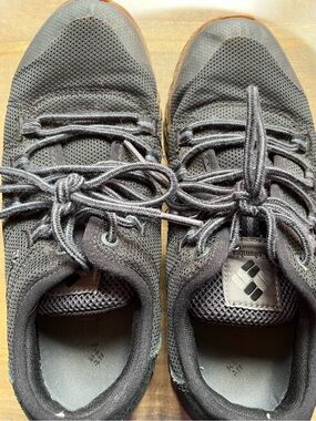 Columbia Men's Black Athletic Mesh Sneakers